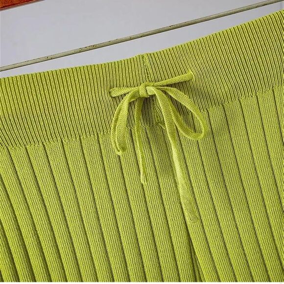 Women’s 2 Piece Lounge Set Sleeveless Crewneck Sweater & Pants Set NWT Outfit - Picture 4 of 11